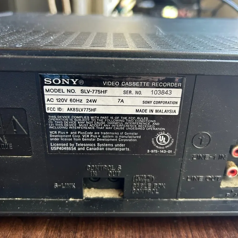Sony SLV-775HF 4-Head Hi-Fi Stereo VCR Player  Tested & working No Remote